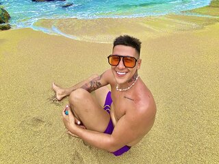 KristopherGrey camshow shows